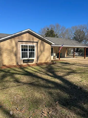 108 E  McLaurin St, Sardis, MS 38666