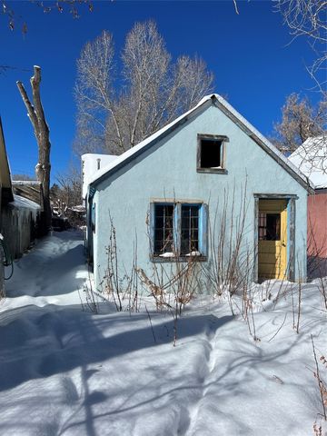 105 Maple Ave, Chama, NM 87520