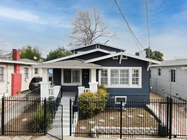 5930 Holway St, Oakland, CA 94621