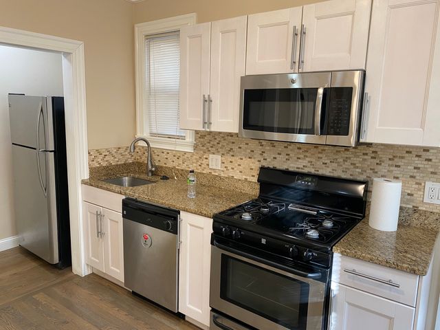 8 Buckley Ave #2, Jamaica Plain, MA 02130