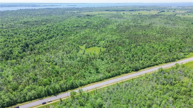 Middle Rd, Dexter, NY 13634