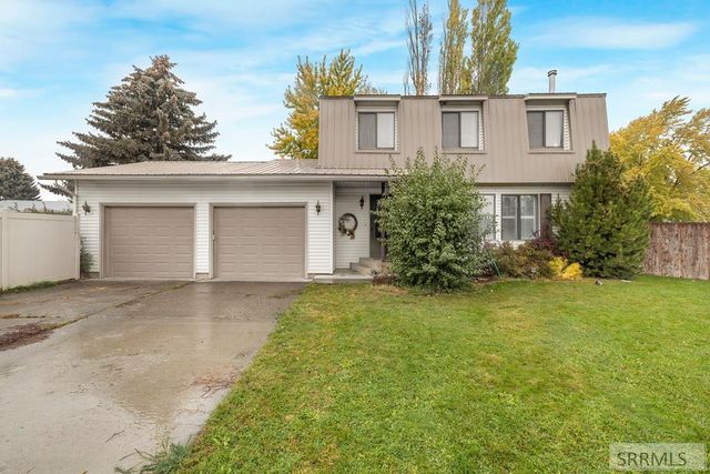 203 Hummingbird Pl, Shelley, ID 83274