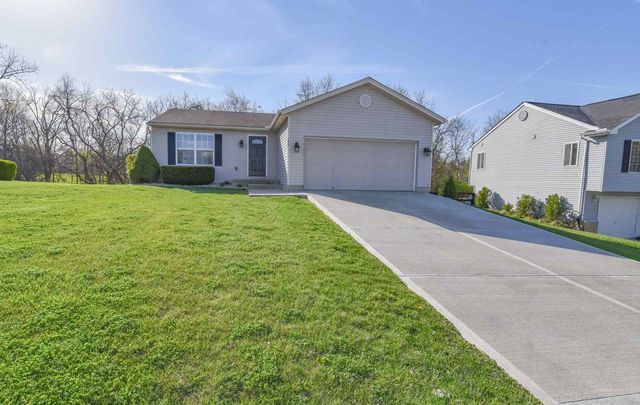 2727 Presidential Dr, Hebron, KY 41048