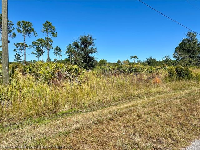 8214 Granada Blvd, Sebring, FL 33872