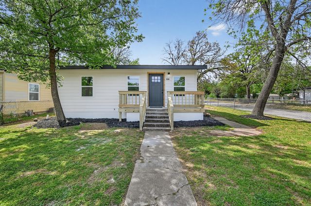 3500 Baylor St, Fort Worth, TX 76119