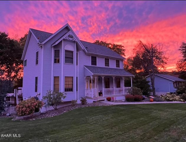 160 Sarah Dr, Altoona, PA 16601