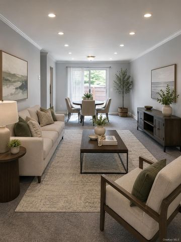 15 Harrison Avenue #57G, Amityville, NY 11701