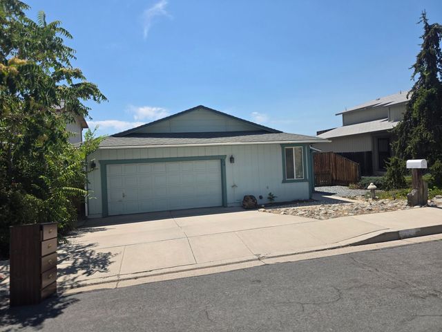 774 Diogenes Dr, Reno, NV 89512