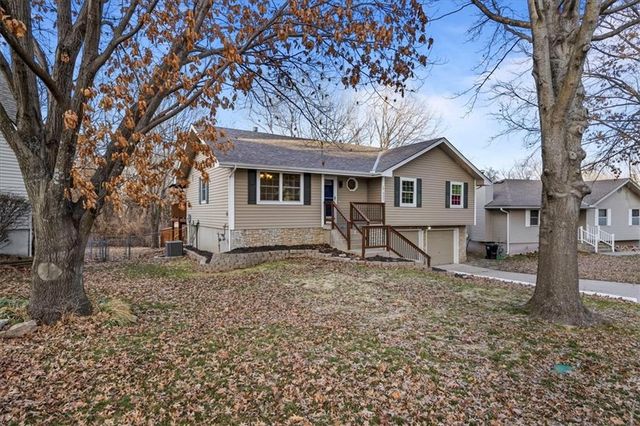17402 E  34th Ter S, Independence, MO 64055