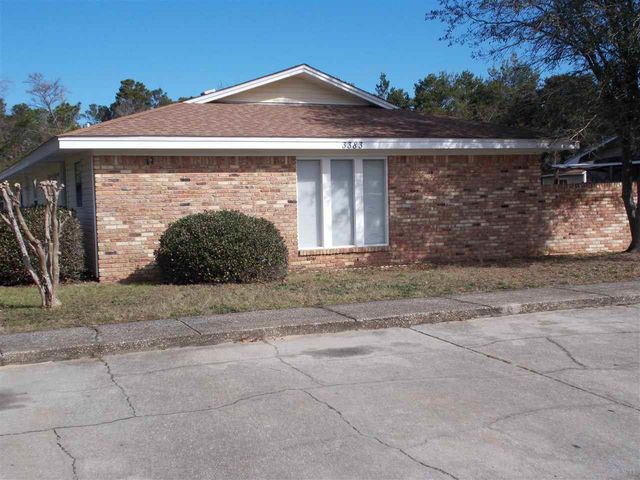 3383 Greenbriar Cir, Gulf Breeze, FL 32563