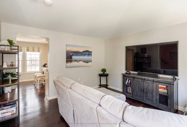 3025 22nd St S, Arlington, VA 22204