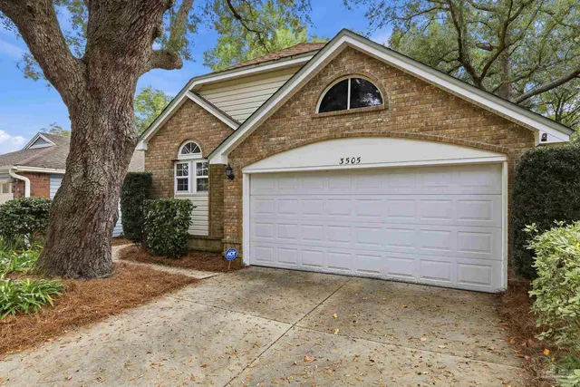 3505 Silvergate Way, Pensacola, FL 32504