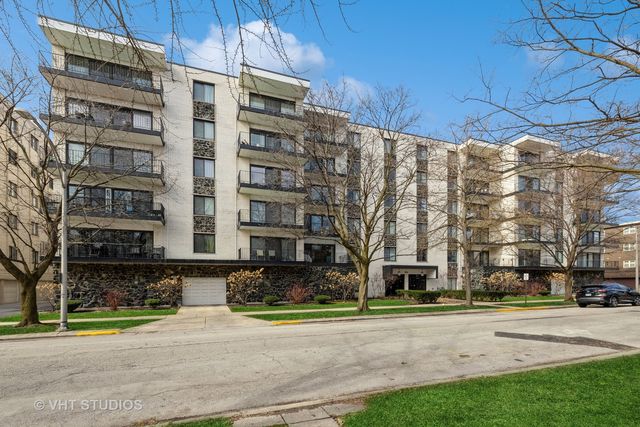 211 Elgin Ave #4A, Forest Park, IL 60130