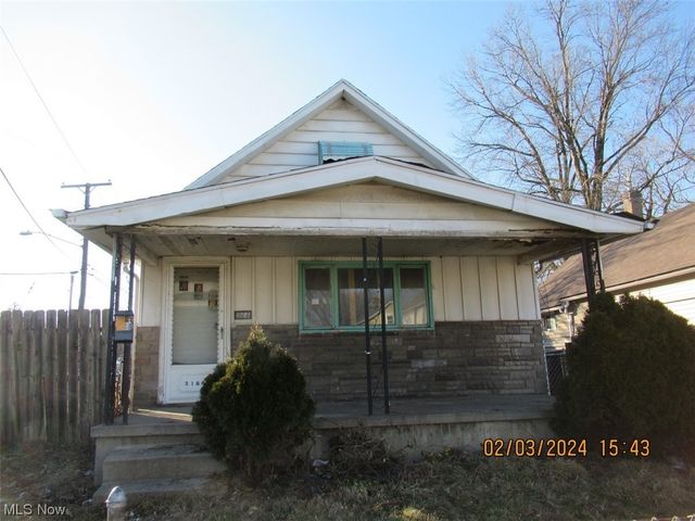 3186 W  71st St, Cleveland, OH 44102