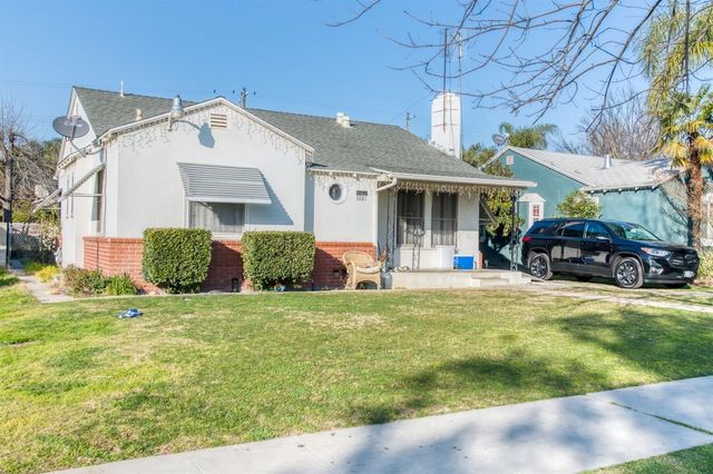 3881 E  Orleans Ave, Fresno, CA 93702