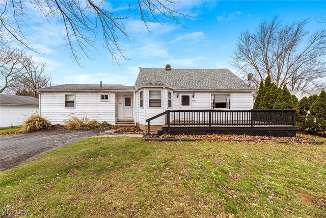 4556 Fishcreek Rd, Stow, OH 44224
