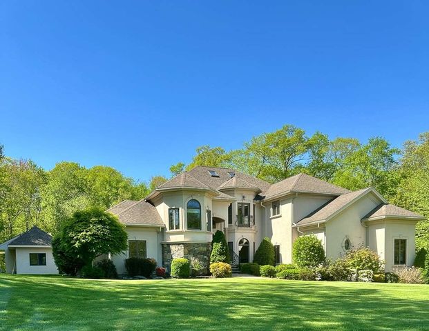 37 Putnam Hill Rd, Sutton, MA 01590