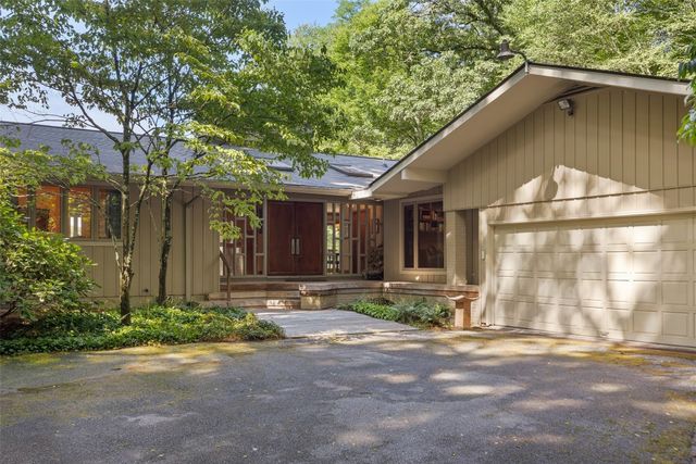 240 Laurel Heights Road, Highlands, NC 28741