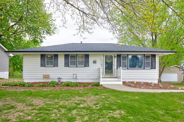 1110 E  Euclid Ave, Indianola, IA 50125