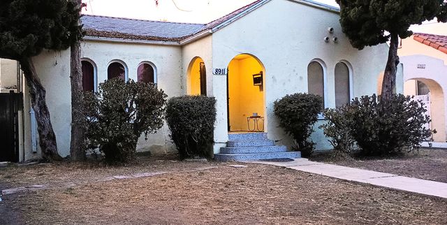 8911 S  Hobart Blvd, Los Angeles, CA 90047