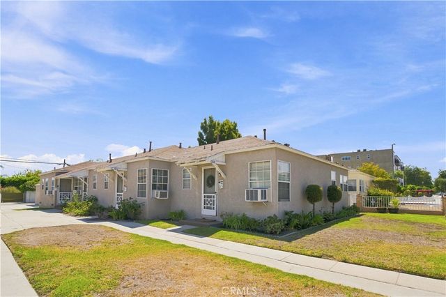 11418 Victory Blvd, North Hollywood, CA 91606