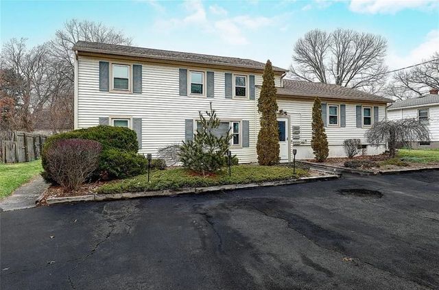 91 Palace Ave #3, Warwick, RI 02886