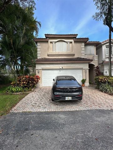 11381 NW 73rd Ter, Doral, FL 33178