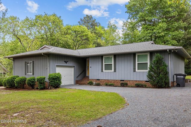 104 Scuppernong Court, West End, NC 27376
