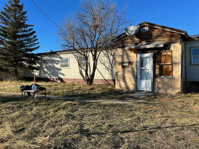 211 Central Ave, Bynum, MT 59419