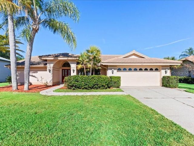 607 Waterford Cir E, Tarpon Springs, FL 34688