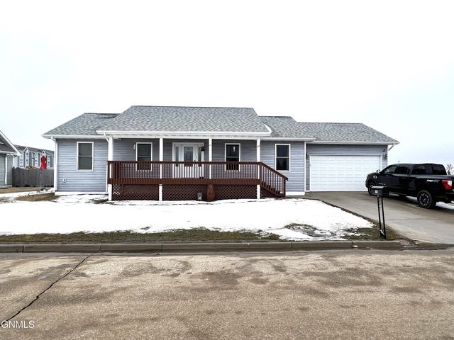314 9th Ave SE, Stanley, ND 58784