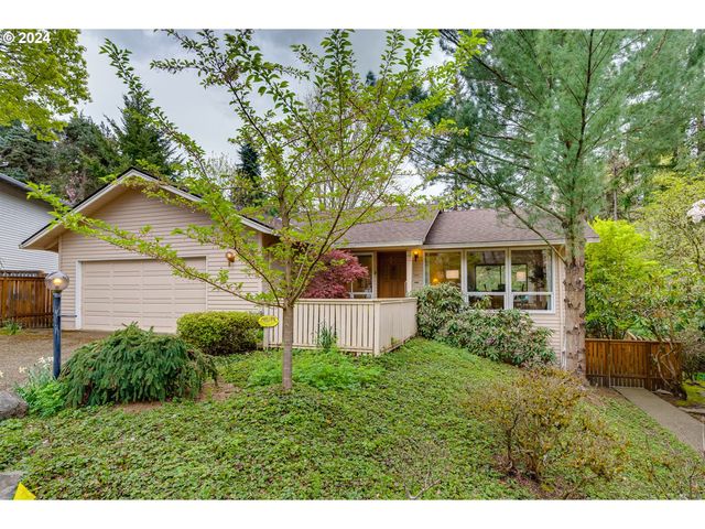 3845 SW 58th Dr, Portland, OR 97221