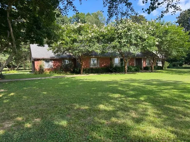 3316 Old Highway 61 S, Leland, MS 38756