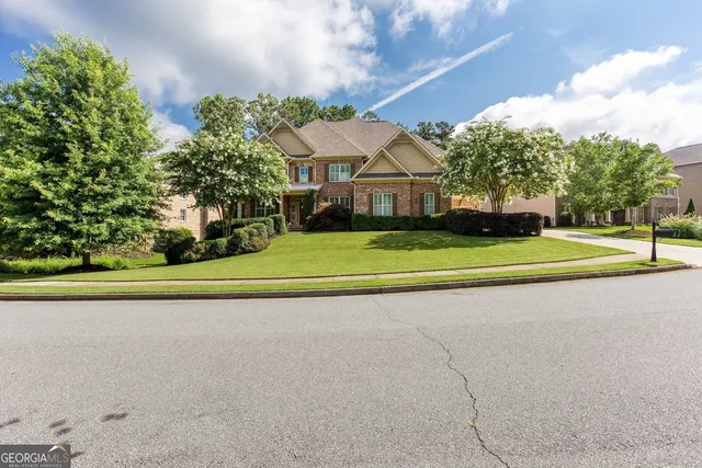 2824 Magnolia Creek Dr NW, Kennesaw, GA 30152