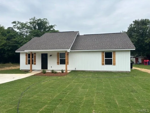 193 Griffin St, Moundville, AL 35474