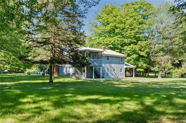 206 Rocky Hill Rd, Scituate, RI 02857