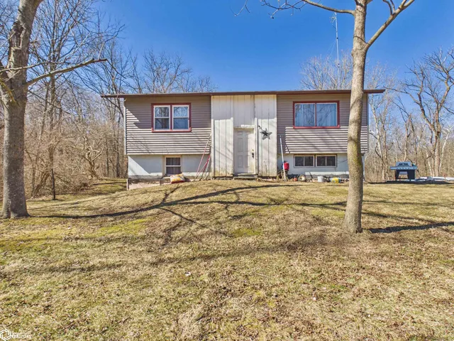 1846 N  County Road 890, Nauvoo, IL 62354