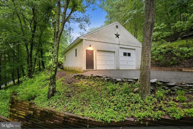 602 Grubbs Mill Rd, West Chester, PA 19380