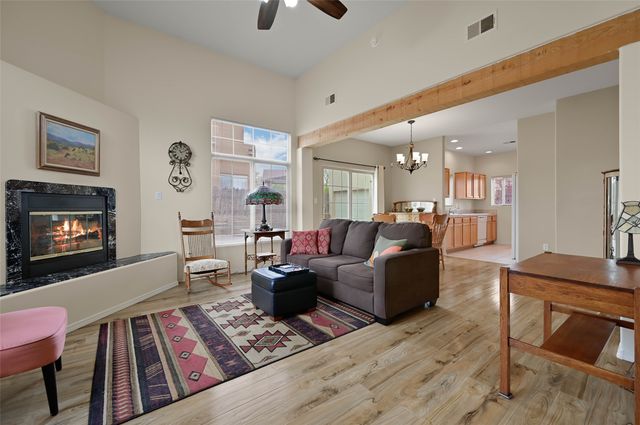 4140 Big Sky Rd, Santa Fe, NM 87507