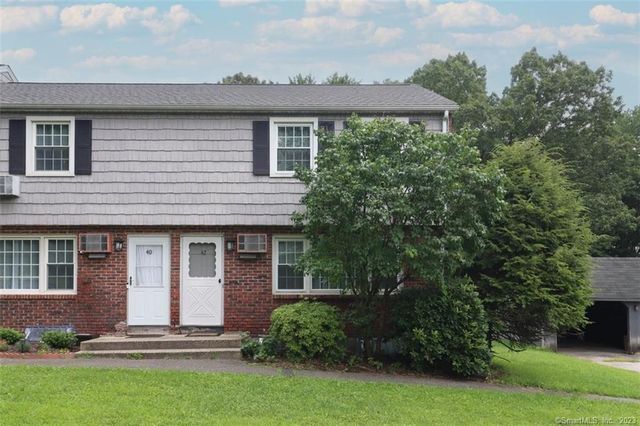 42 Old Farms Ln   #42, New Milford, CT 06776