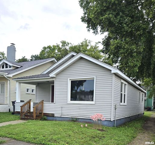 413 Haines Ave, Pekin, IL 61554