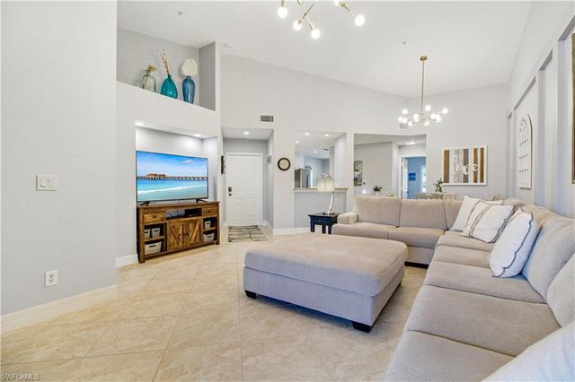 6770 Huntington Lakes Cir #203, Naples, FL 34119