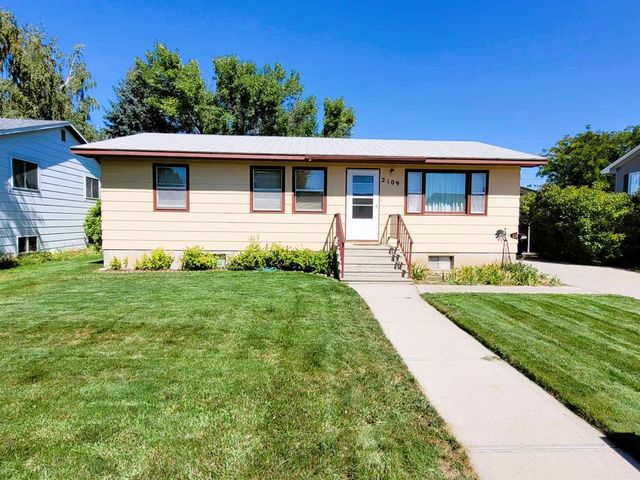 2109 Gregg Ave, Worland, WY 82401