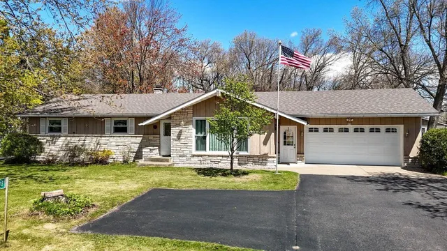 8238 COUNTY ROAD B, Amherst, WI 54406