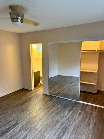1031 N  Harper Ave, Los Angeles, CA 90046