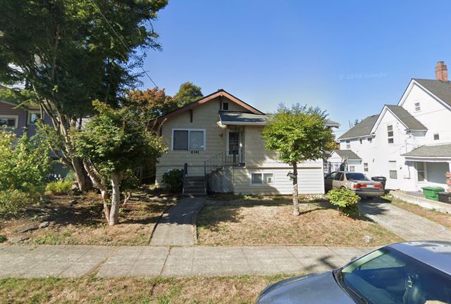 6341 4th Ave NE, Seattle, WA 98115