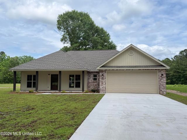 6 Henry Burns Ln, Petal, MS 39465