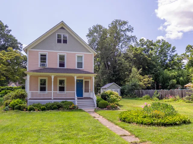 6 Maple Street, Weston, CT 06883