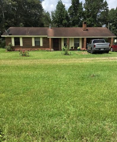 284 Sunset Rd, Mount Olive, MS 39119