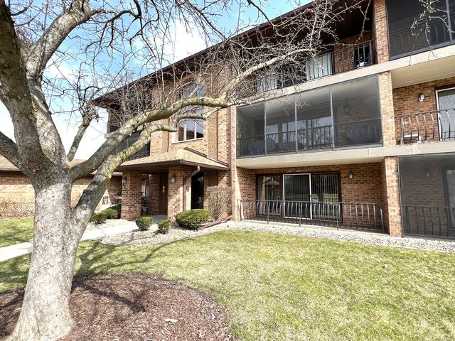 8824 W  140th St #103, Orland Park, IL 60462